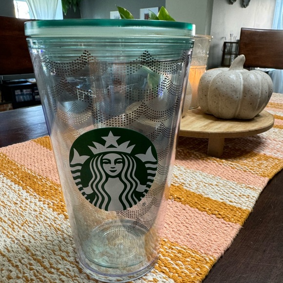 Starbucks Other - Starbucks 16 oz insulated cup